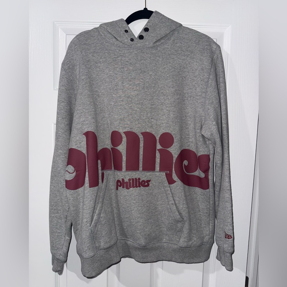 Women’s New Era Phillies Sweatshirt